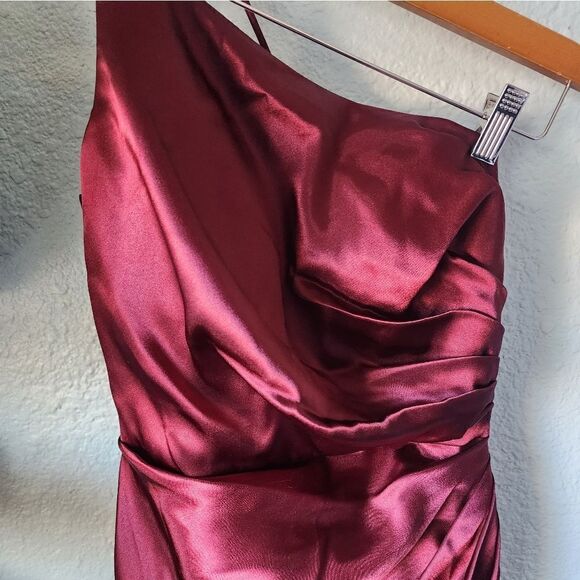 Galina braidsmaid one spaghetti strap side rushed buttons side slit from waist - Picture 2 of 15